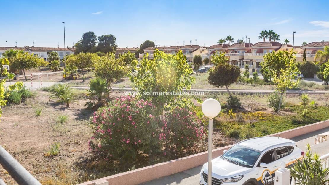 3 quarto Moradia para venda em Cabo Roig com piscina - 239 000 € (Ref: 9650441)