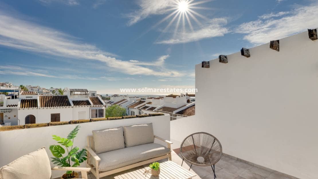 2 soveværelse Lejlighed til salg i La Marquesa med swimmingpool - € 179.000 (Ref: 9650631)