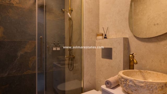 2 soveværelse Lejlighed til salg i La Marquesa, Rojales med swimmingpool - € 179.000 (Ref: 9650631)