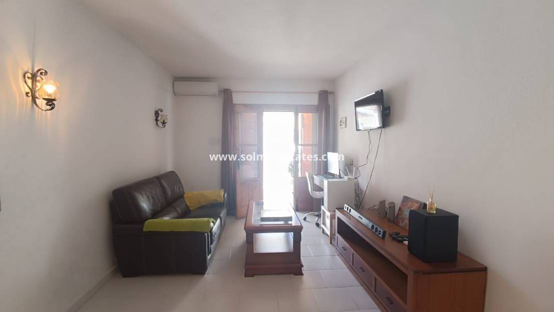 2 soveværelse Bungalow til salg i Playa Flamenca - € 123.000 (Ref: 9656397)