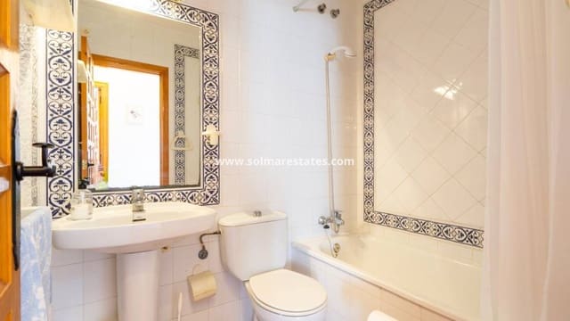 2 Zimmer Apartment zu verkaufen in Villamartin, Orihuela mit Pool - 175.000 € (Ref: 9656398)