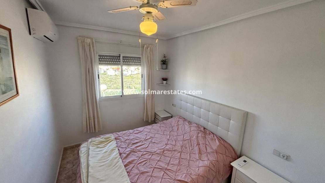 2 sypialnia Apartament na sprzedaż w La Marquesa z basenem - 149 995 € (Ref: 9667012)