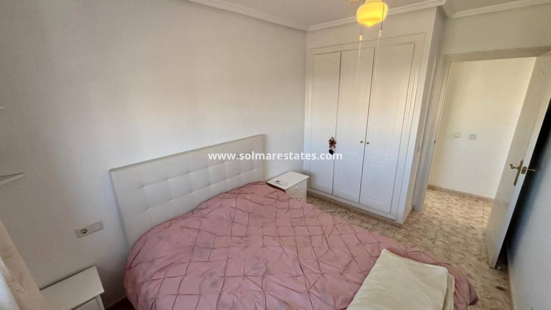 2 sypialnia Apartament na sprzedaż w La Marquesa z basenem - 149 995 € (Ref: 9667012)