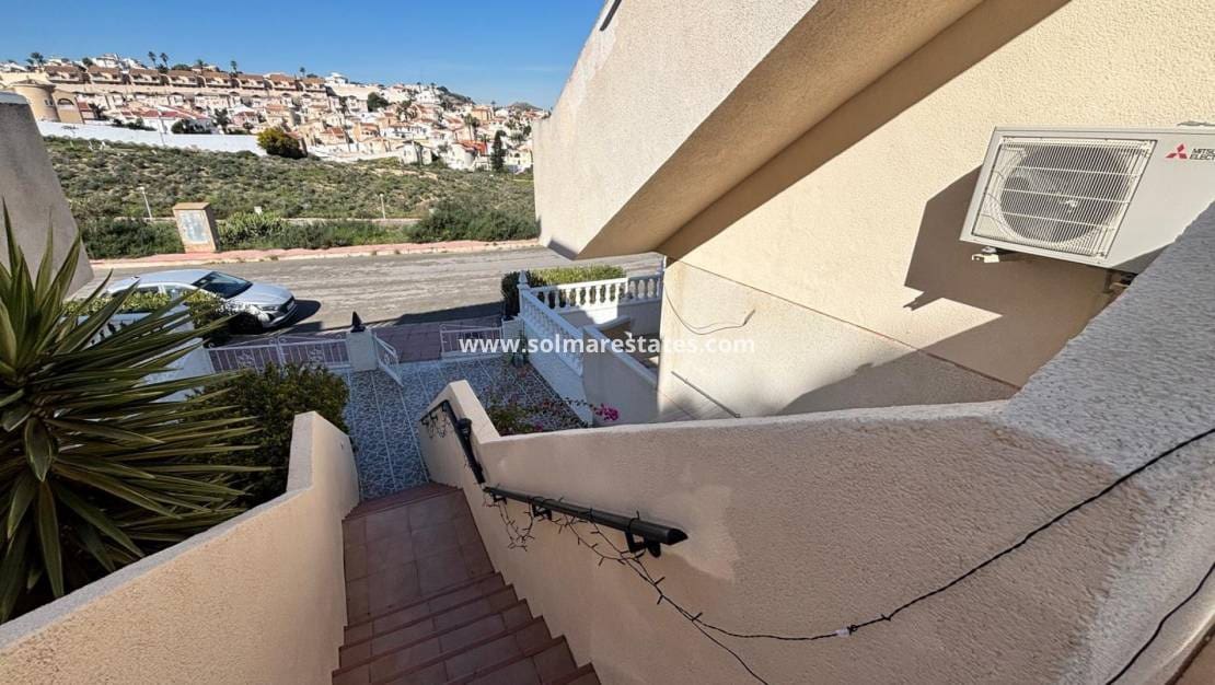 2 sypialnia Apartament na sprzedaż w La Marquesa z basenem - 149 995 € (Ref: 9667012)