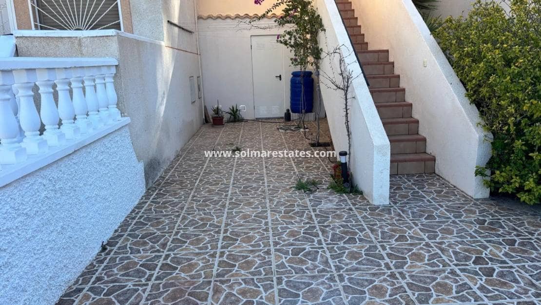 2 sypialnia Apartament na sprzedaż w La Marquesa z basenem - 149 995 € (Ref: 9667012)