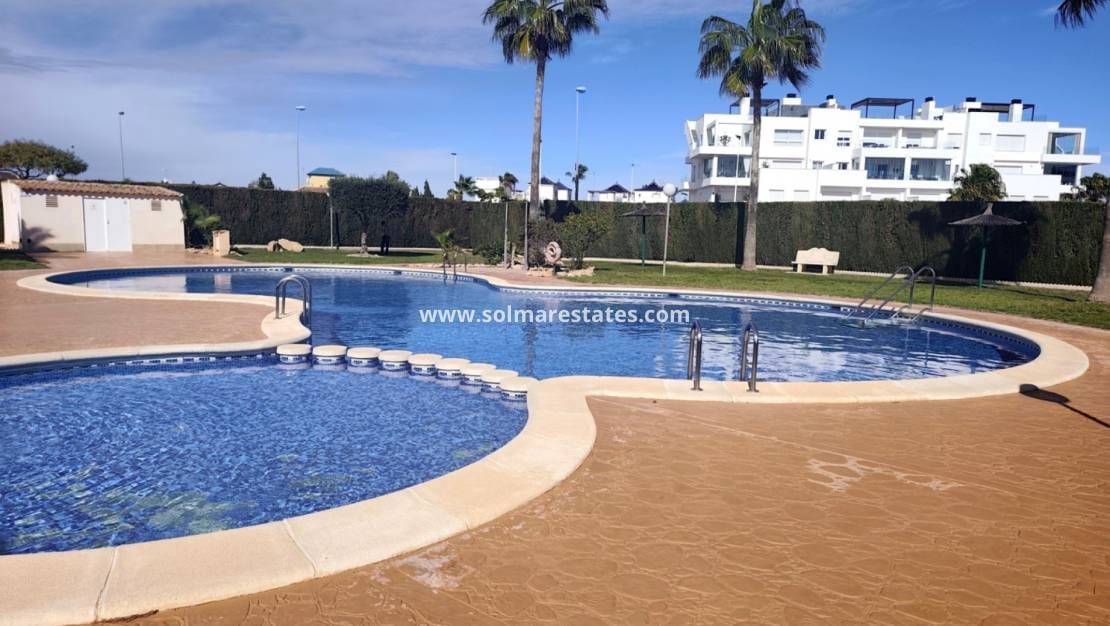 2 camera da letto Appartamento in vendita in Orihuela Costa con piscina - 158.000 € (Rif: 9667013)