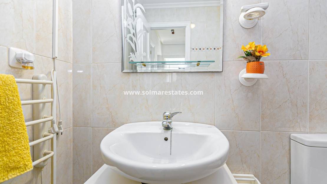 Pareado de 2 habitaciones en Pilar de la Horadada en venta con piscina - 235.000 € (Ref: 9667181)