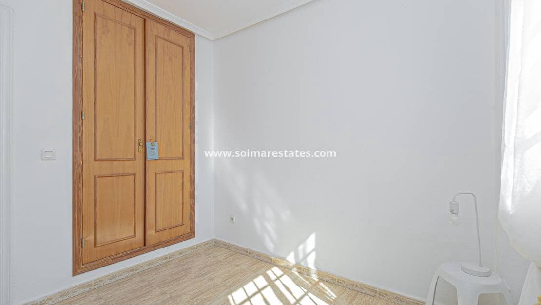 Pareado de 2 habitaciones en Pilar de la Horadada en venta con piscina - 235.000 € (Ref: 9667181)