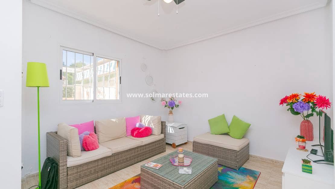 Pareado de 2 habitaciones en Pilar de la Horadada en venta con piscina - 235.000 € (Ref: 9667181)