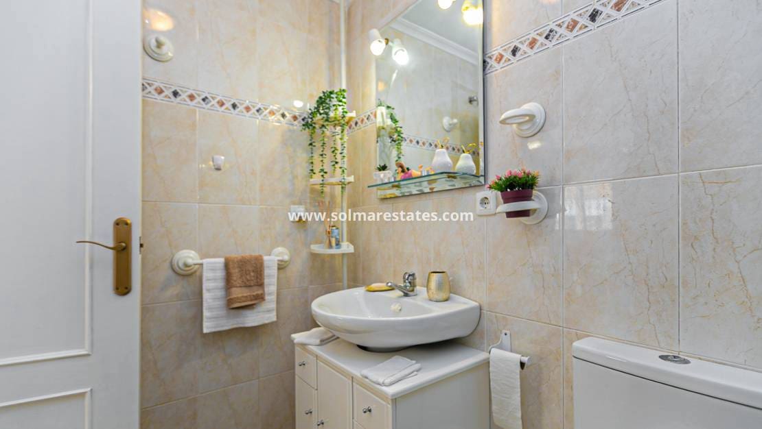 Pareado de 2 habitaciones en Pilar de la Horadada en venta con piscina - 235.000 € (Ref: 9667181)