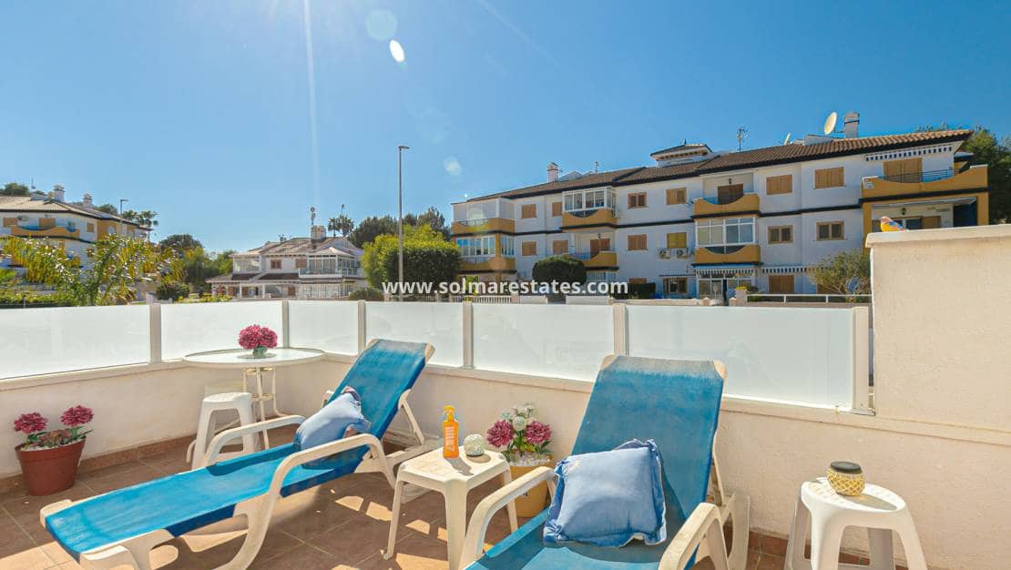 Pareado de 2 habitaciones en Pilar de la Horadada en venta con piscina - 235.000 € (Ref: 9667181)