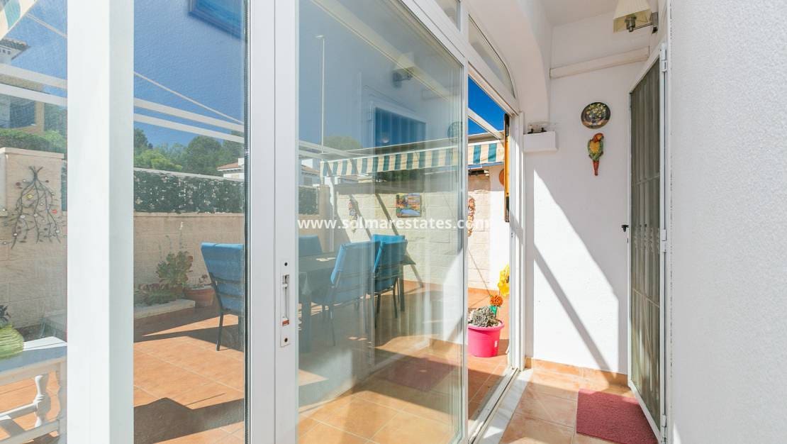 Pareado de 2 habitaciones en Pilar de la Horadada en venta con piscina - 235.000 € (Ref: 9667181)