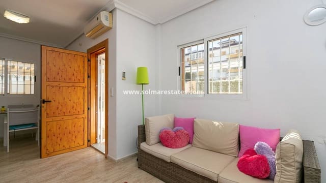 Pareado de 2 habitaciones en Mil Palmeras, Pilar de la Horadada en venta con piscina - 235.000 € (Ref: 9667181)