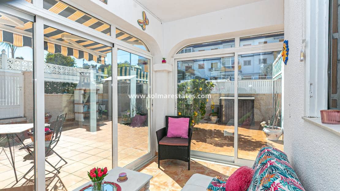 Pareado de 2 habitaciones en Pilar de la Horadada en venta con piscina - 235.000 € (Ref: 9667181)