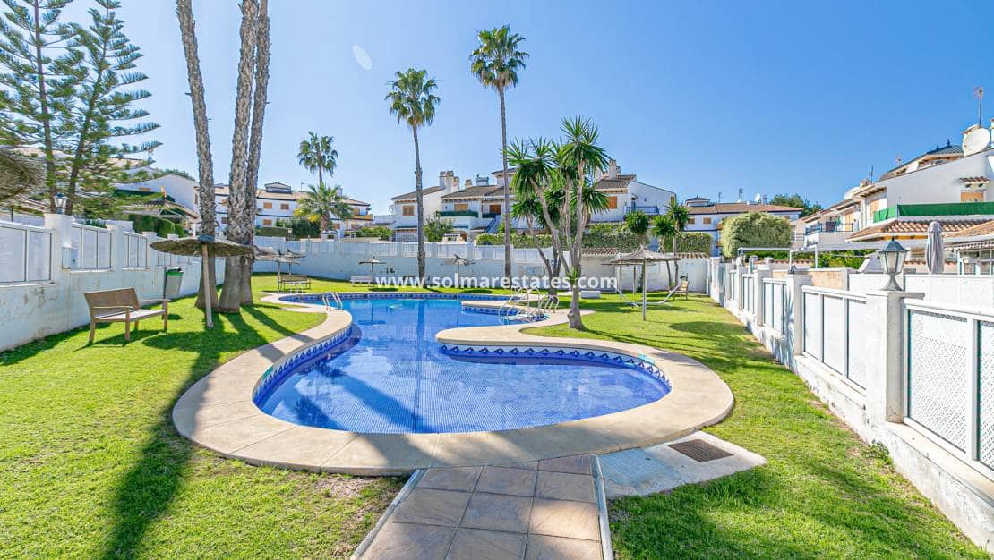 Pareado de 2 habitaciones en Pilar de la Horadada en venta con piscina - 235.000 € (Ref: 9667181)