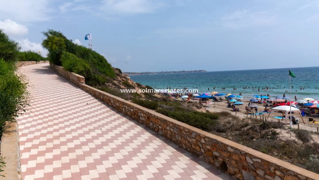 Pareado de 2 habitaciones en Pilar de la Horadada en venta con piscina - 235.000 € (Ref: 9667181)