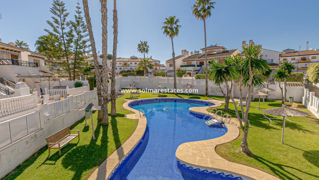 Pareado de 2 habitaciones en Pilar de la Horadada en venta con piscina - 235.000 € (Ref: 9667181)