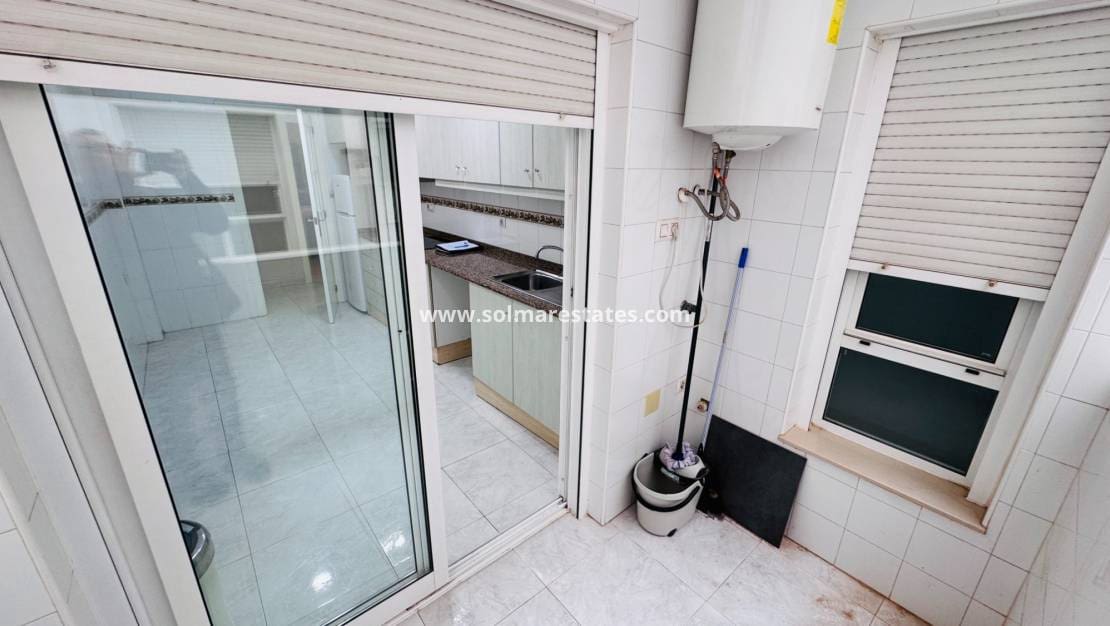 3 makuuhuone Huoneisto myytävänä paikassa Los Montesinos - 134 900 € (Ref: 9667183)