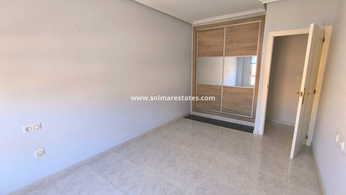 3 bedroom Apartment for sale in Los Montesinos - € 134,900 (Ref: 9667183)