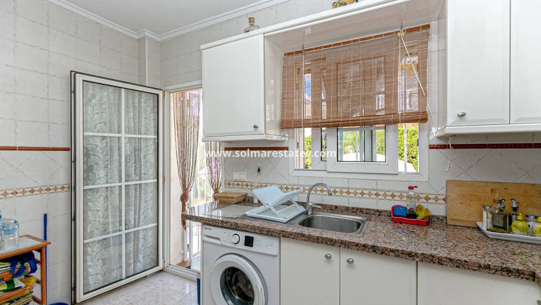 2 sovrum Lägenhet till salu i Playa Flamenca med pool - 199 999 € (Ref: 9669122)