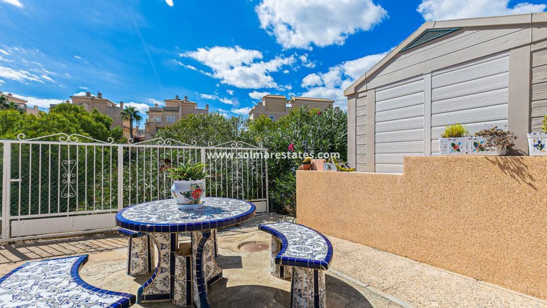 2 sovrum Lägenhet till salu i Playa Flamenca med pool - 199 999 € (Ref: 9669122)