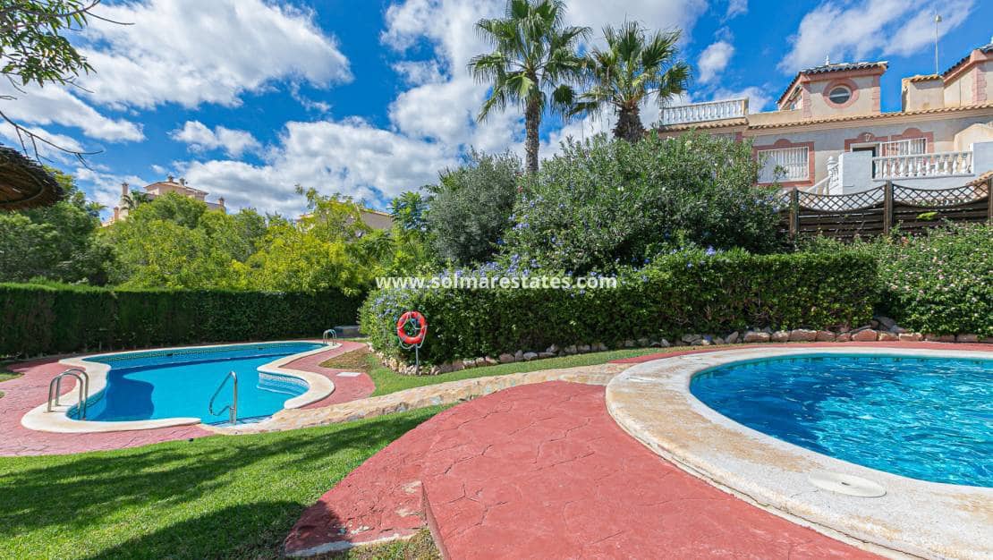 2 sovrum Lägenhet till salu i Playa Flamenca med pool - 199 999 € (Ref: 9669122)