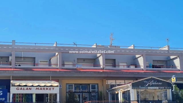 Apartamento de 2 habitaciones en Villamartin, Orihuela en venta - 148.000 € (Ref: 9669321)