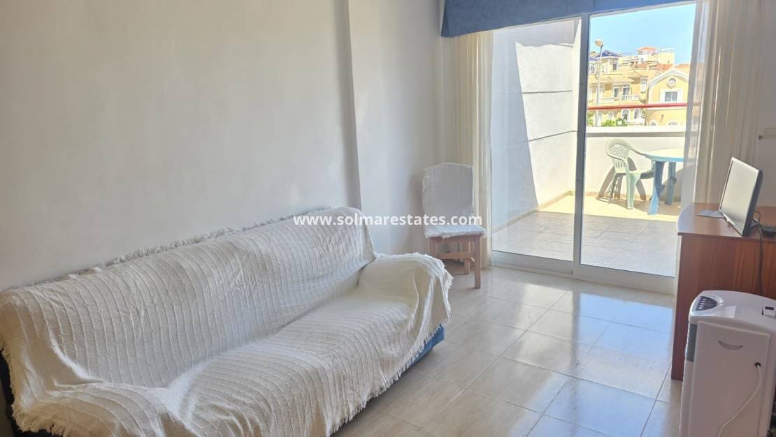 2 makuuhuone Huoneisto myytävänä paikassa Villamartin - 139 900 € (Ref: 9669321)