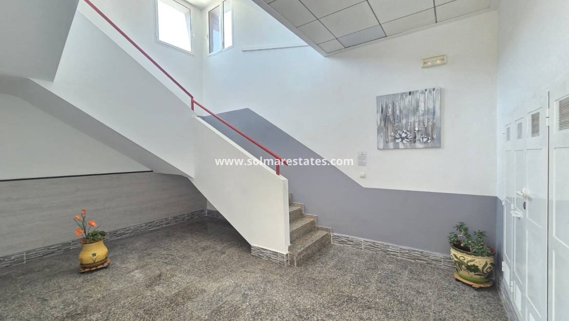 2 makuuhuone Huoneisto myytävänä paikassa Villamartin - 139 900 € (Ref: 9669321)