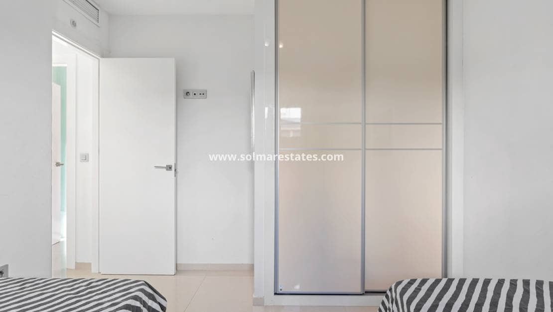 3 sypialnia Willa na sprzedaż w Ciudad Quesada z basenem - 425 000 € (Ref: 9674735)