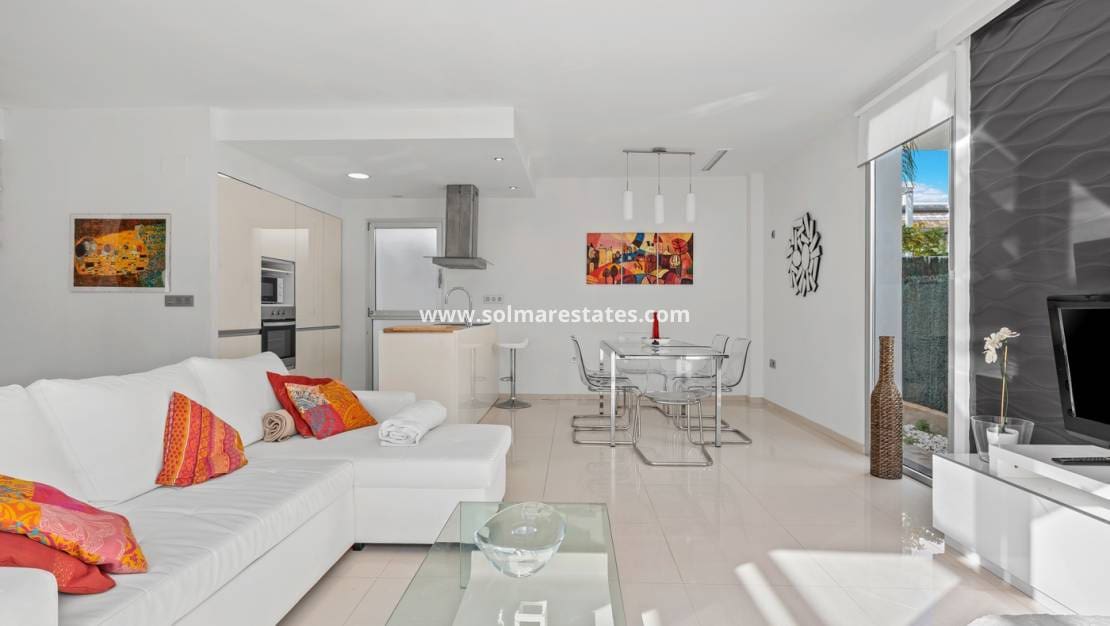 3 sypialnia Willa na sprzedaż w Ciudad Quesada z basenem - 425 000 € (Ref: 9674735)