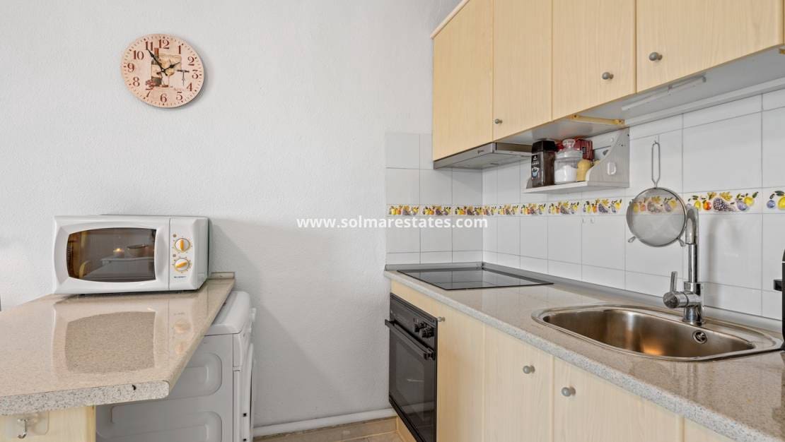 2 bedroom Apartment for sale in Pueblo Bravo with pool - € 155,000 (Ref: 9674736)