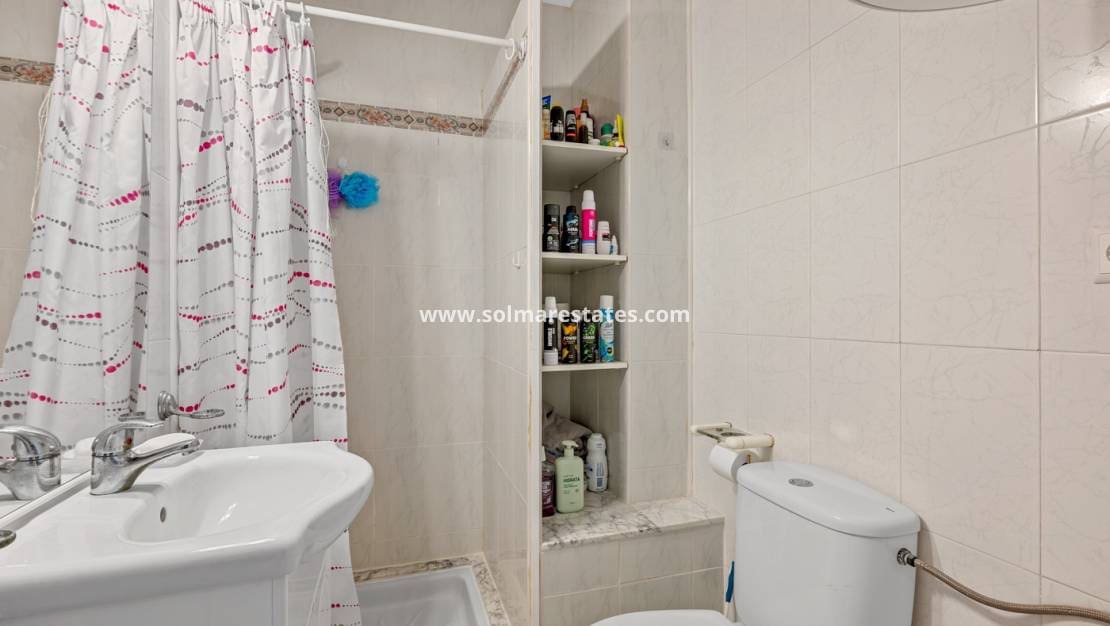2 bedroom Apartment for sale in Pueblo Bravo with pool - € 155,000 (Ref: 9674736)
