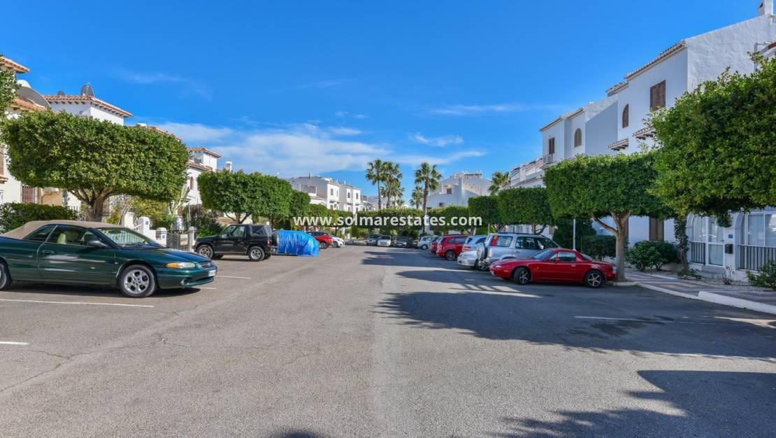 2 bedroom Apartment for sale in Pueblo Bravo with pool - € 155,000 (Ref: 9674736)