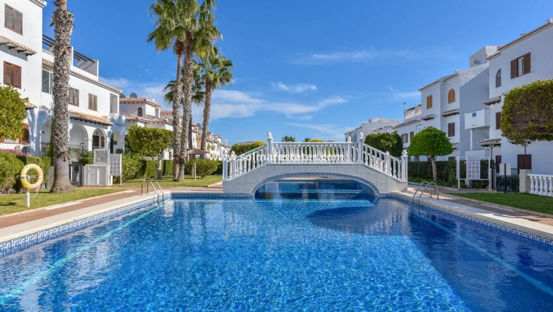 2 bedroom Apartment for sale in Pueblo Bravo with pool - € 155,000 (Ref: 9674736)