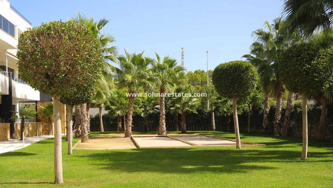 2 soverom Leilighet til salgs i Los Altos med svømmebasseng - € 269 950 (Ref: 9678167)