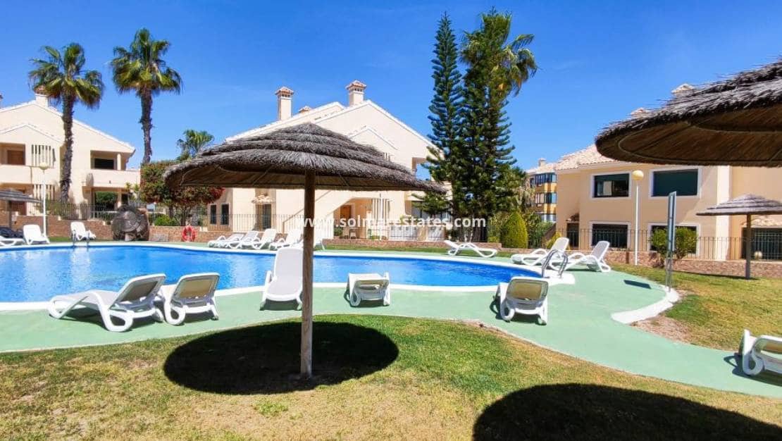 2 slaapkamer Appartement te koop in Campoamor met zwembad - € 169.000 (Ref: 9687327)