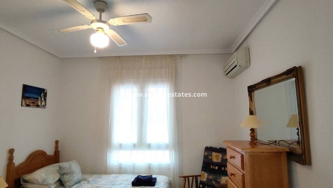 2 bedroom Apartment for sale in Villamartin with pool - € 169,900 (Ref: 9687328)