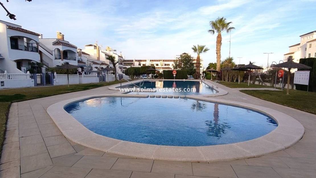 2 bedroom Apartment for sale in Villamartin with pool - € 169,900 (Ref: 9687328)