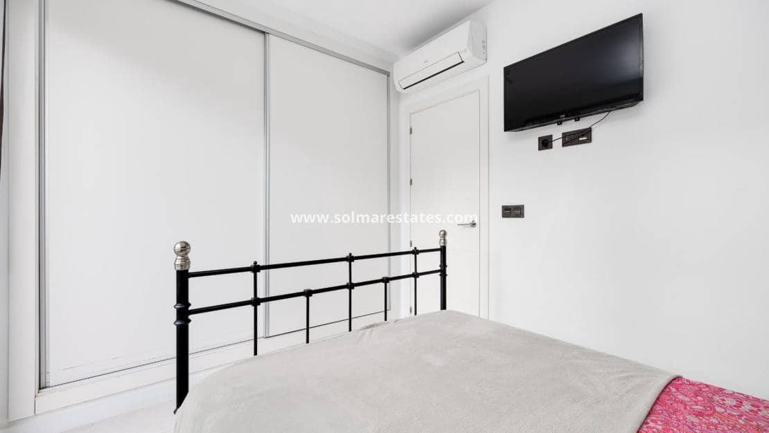 2 Zimmer Haus zu verkaufen in Cabo Roig mit Pool - 349.000 € (Ref: 9687329)