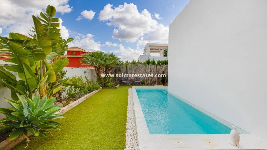 2 Zimmer Haus zu verkaufen in Cabo Roig mit Pool - 349.000 € (Ref: 9687329)