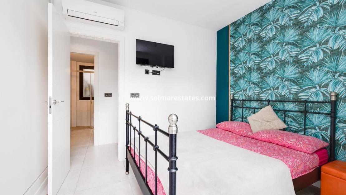 2 Zimmer Haus zu verkaufen in Cabo Roig mit Pool - 349.000 € (Ref: 9687329)