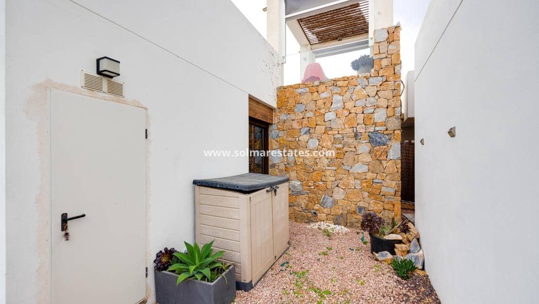 2 Zimmer Haus zu verkaufen in Cabo Roig mit Pool - 349.000 € (Ref: 9687329)