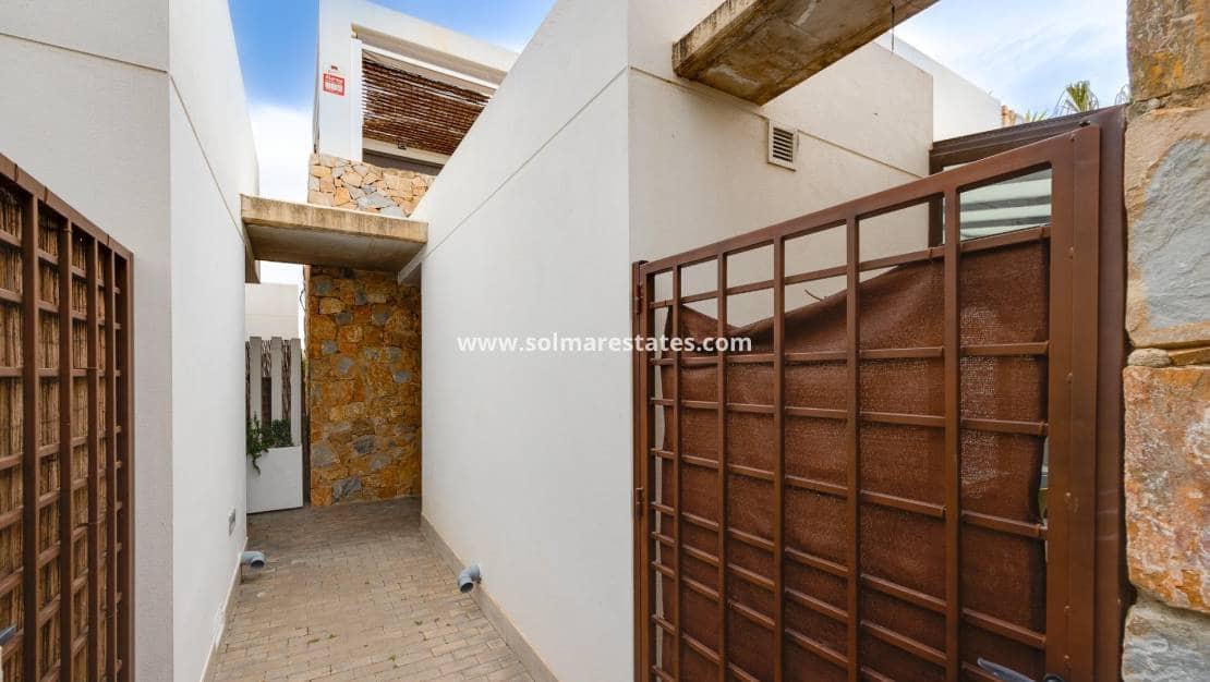 2 Zimmer Haus zu verkaufen in Cabo Roig mit Pool - 349.000 € (Ref: 9687329)