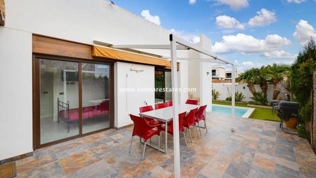 2 bedroom Townhouse for sale in Cabo Roig, Orihuela with pool - € 349,000 (Ref: 9687329)