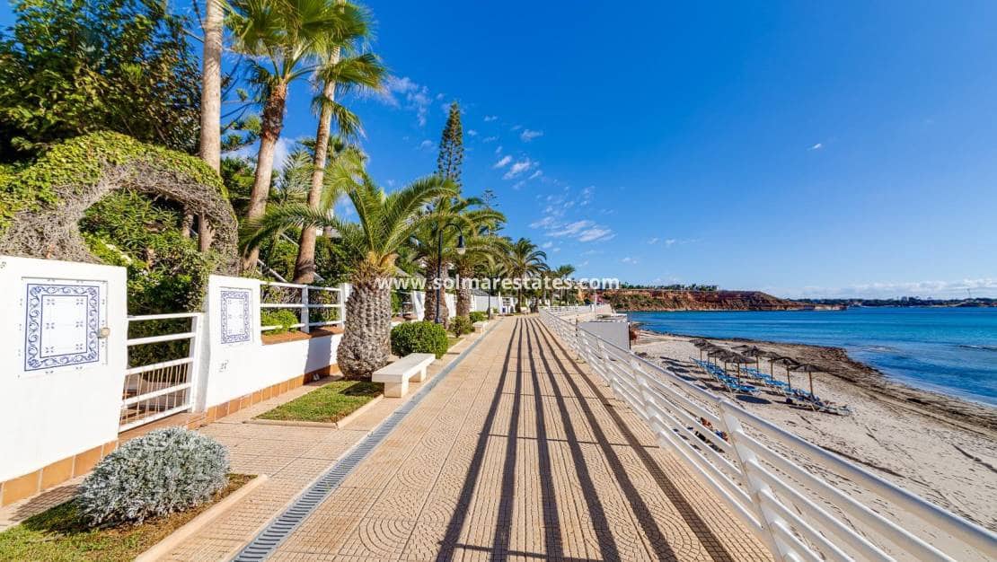 2 Zimmer Haus zu verkaufen in Cabo Roig mit Pool - 349.000 € (Ref: 9687329)