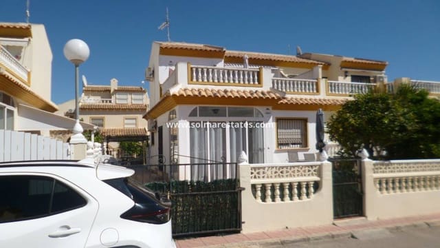 3 quarto Moradia Geminada para venda em Playa Flamenca, Orihuela com piscina - 299 000 € (Ref: 9687619)