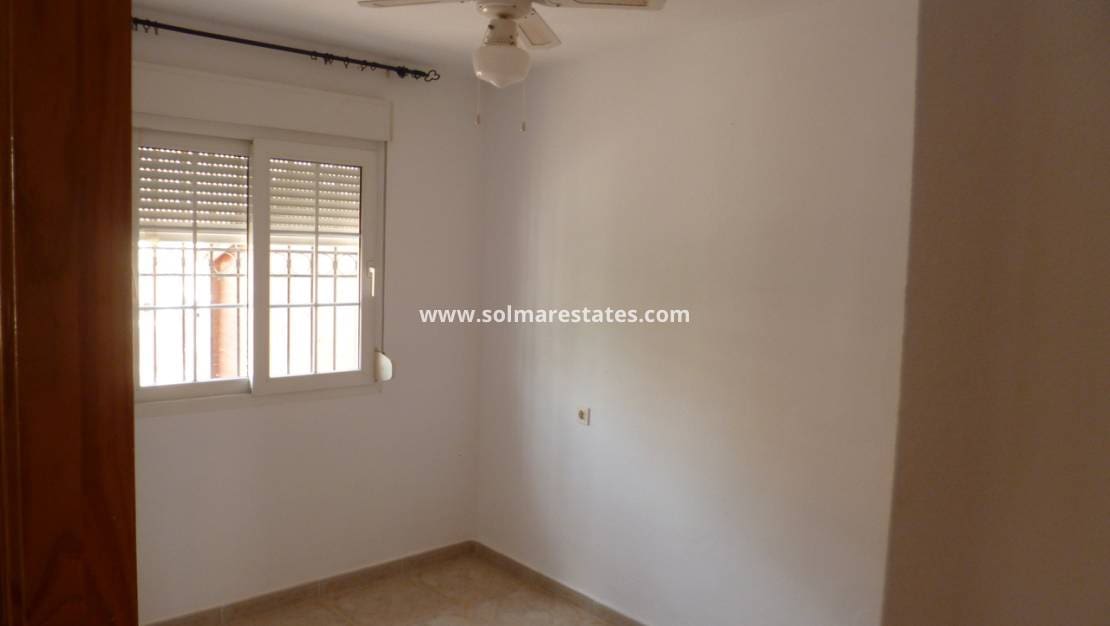 3 bedroom Semi-detached Villa for sale in Playa Flamenca with pool - € 299,000 (Ref: 9687619)