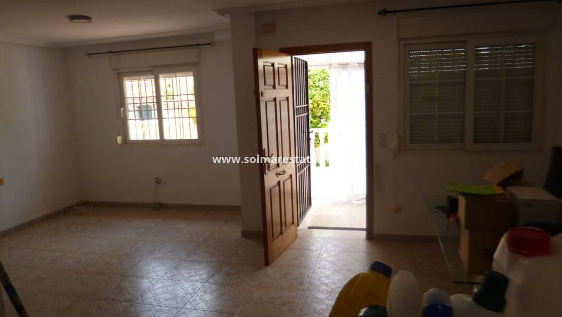 3 bedroom Semi-detached Villa for sale in Playa Flamenca with pool - € 299,000 (Ref: 9687619)