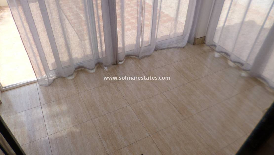 3 bedroom Semi-detached Villa for sale in Playa Flamenca with pool - € 299,000 (Ref: 9687619)